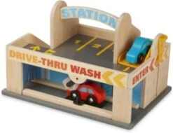 Melissa & Doug Parkhaus Mit Tankstelle Und Waschanlage Aus Holz -Tonies 11154399 03